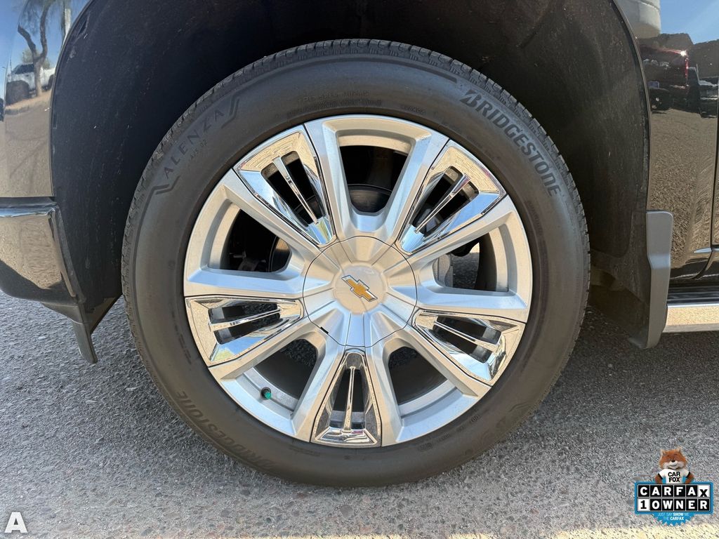 Used 2025 Black Chevrolet High Country image 10