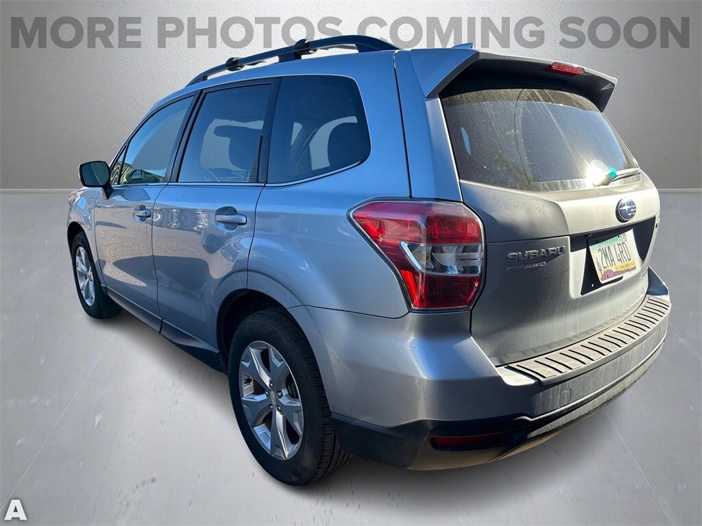 2016 Subaru Forester 2.5i Limited photo 2
