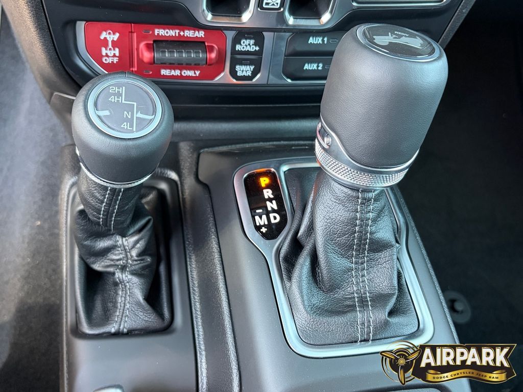 New 2026 Black Jeep Rubicon image 33