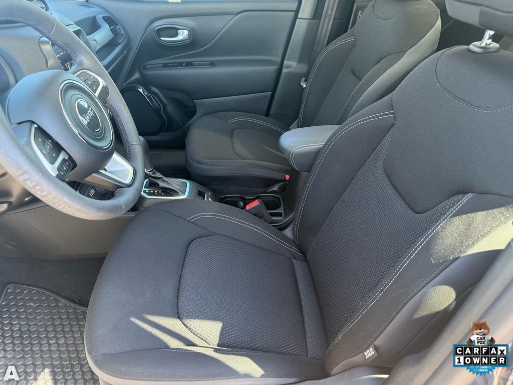 Certified Used 2023 Slate Blue Pearlcoat Jeep Altitude image 11