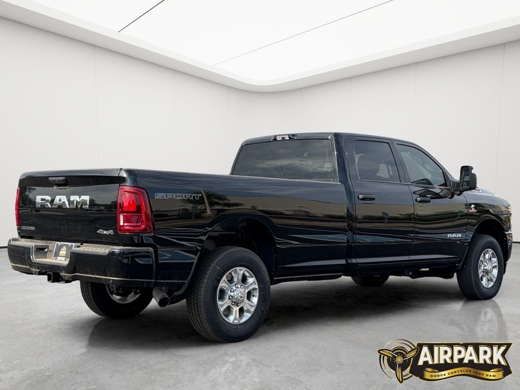New 2026 Diamond Black Crystal Pearlcoat Ram Big Horn image 4
