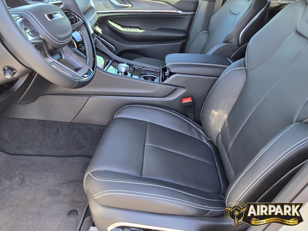 New 2025 Silver Zynith Jeep Overland image 20