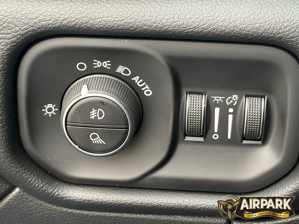 New 2026 Hydro Blue Pearlcoat Ram Rebel/Power Wagon image 20