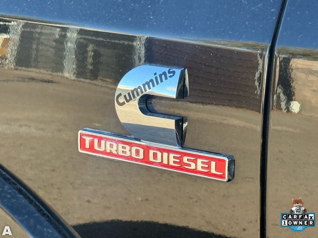 Used 2022 Diamond Black Crystal Pearlcoat Ram Laramie image 10