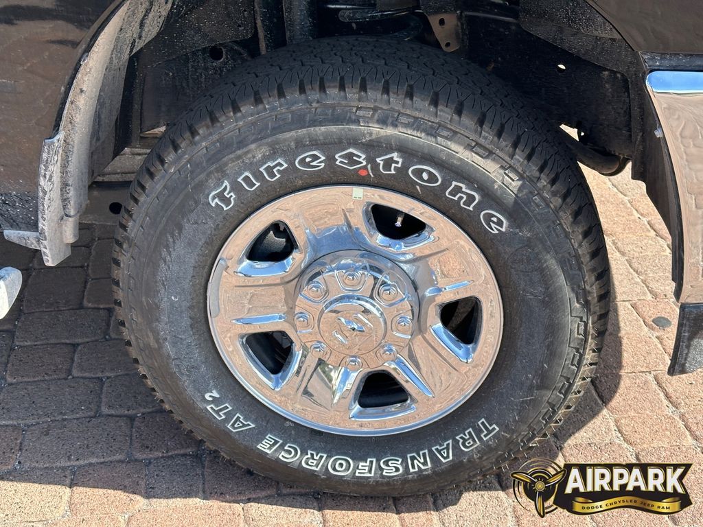 New 2026 Diamond Black Crystal Pearlcoat Ram Tradesman image 10