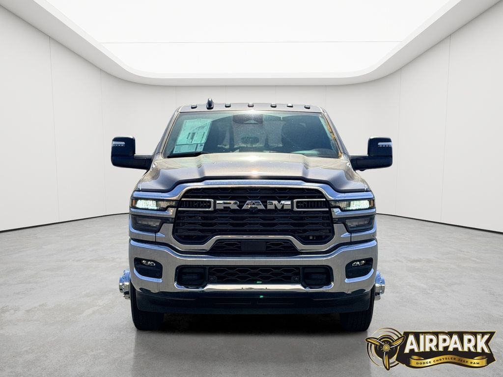 New 2026 Granite Crystal Ram Tradesman image 9