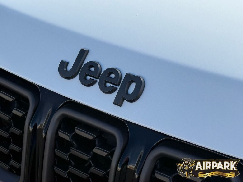 New 2026 Bright White Jeep Limited image 32