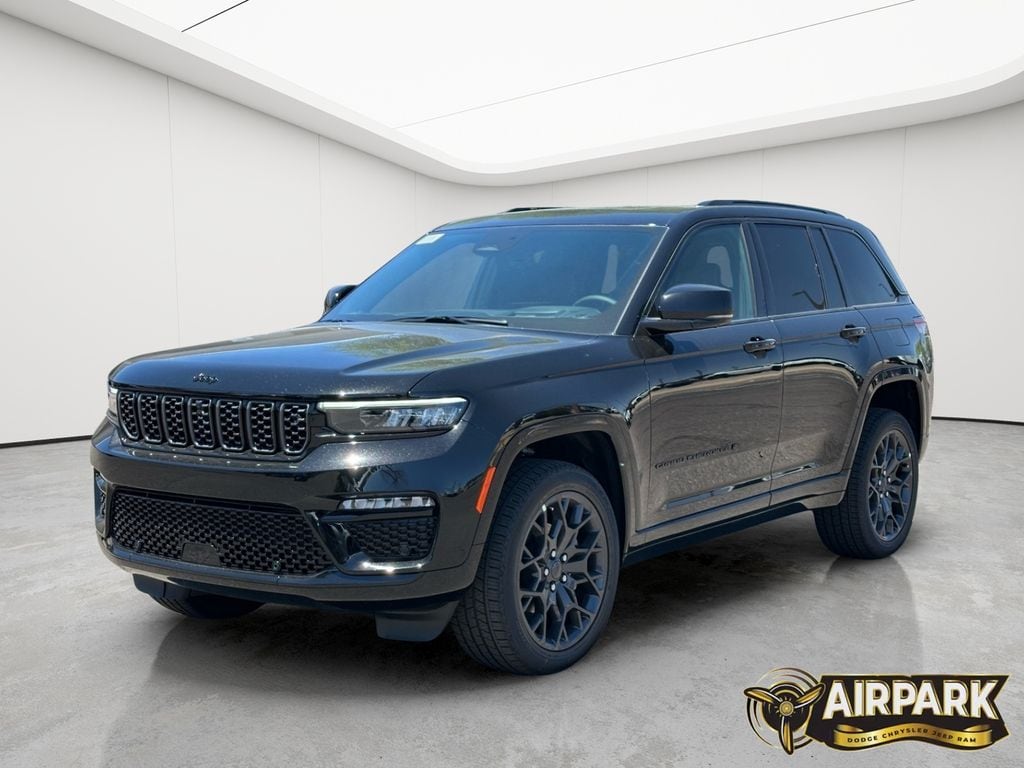 New 2025 Diamond Black Crystal Pearlcoat Jeep Summit image 9