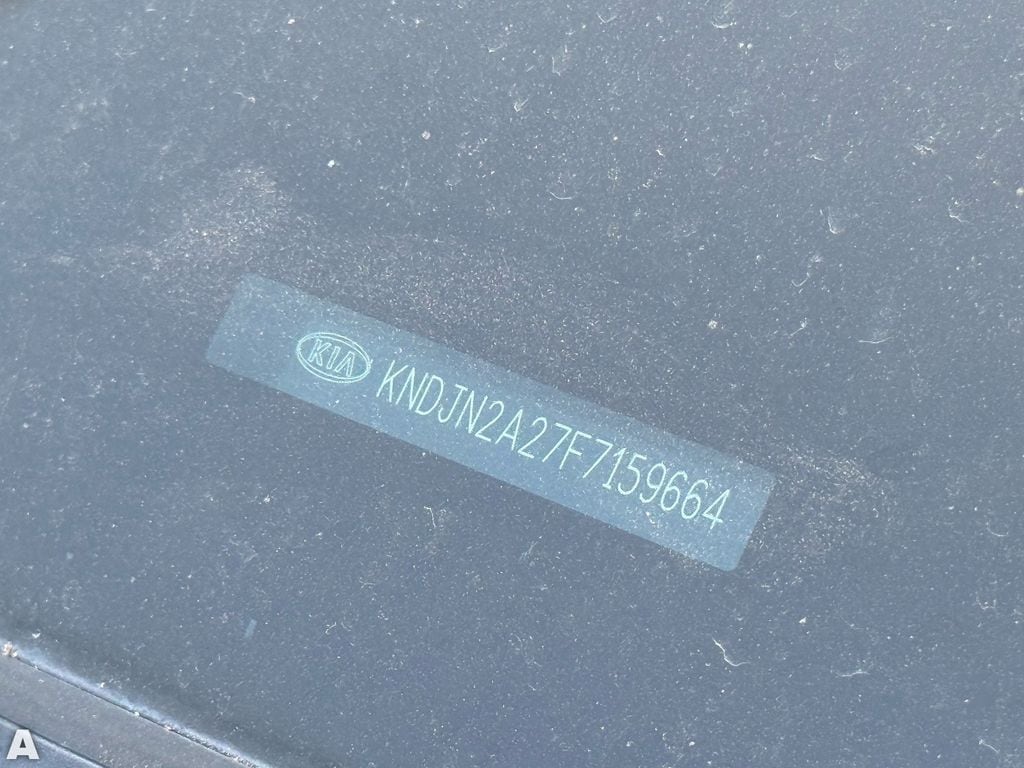 Used 2015 Cloud Kia Base image 14