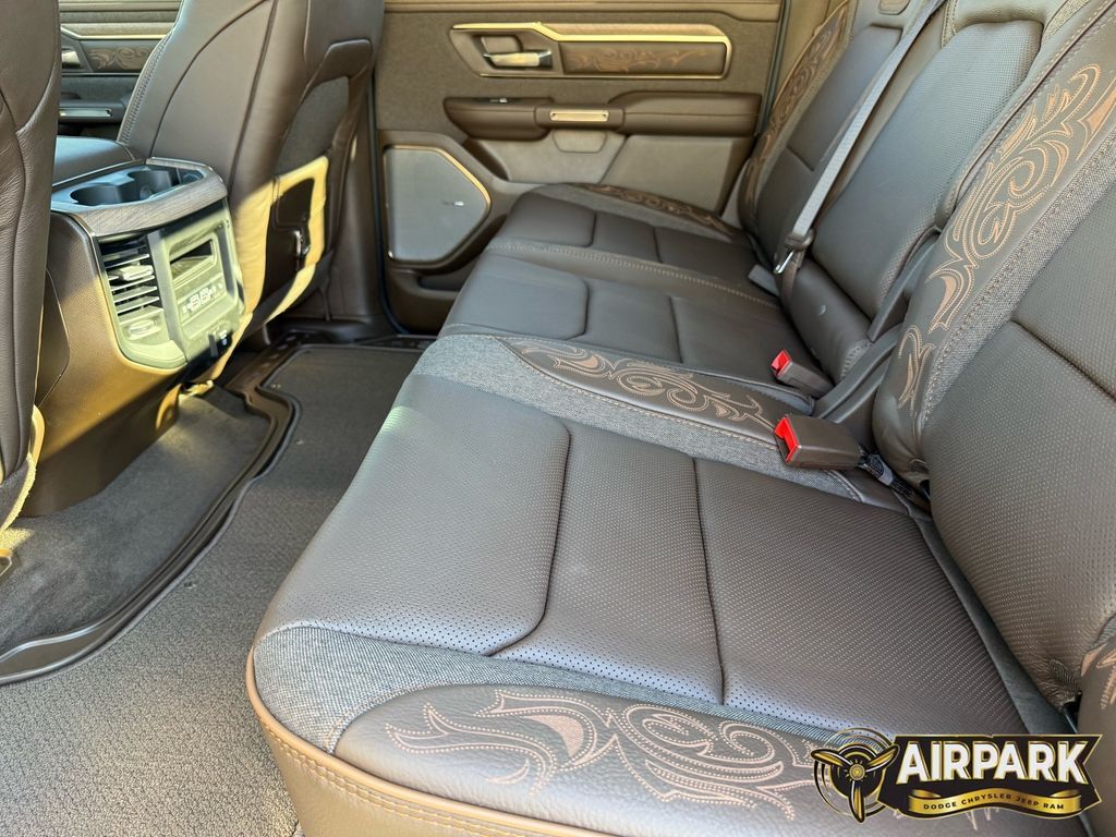 New 2026 Diamond Black Crystal Pearlcoat Ram Limited image 20