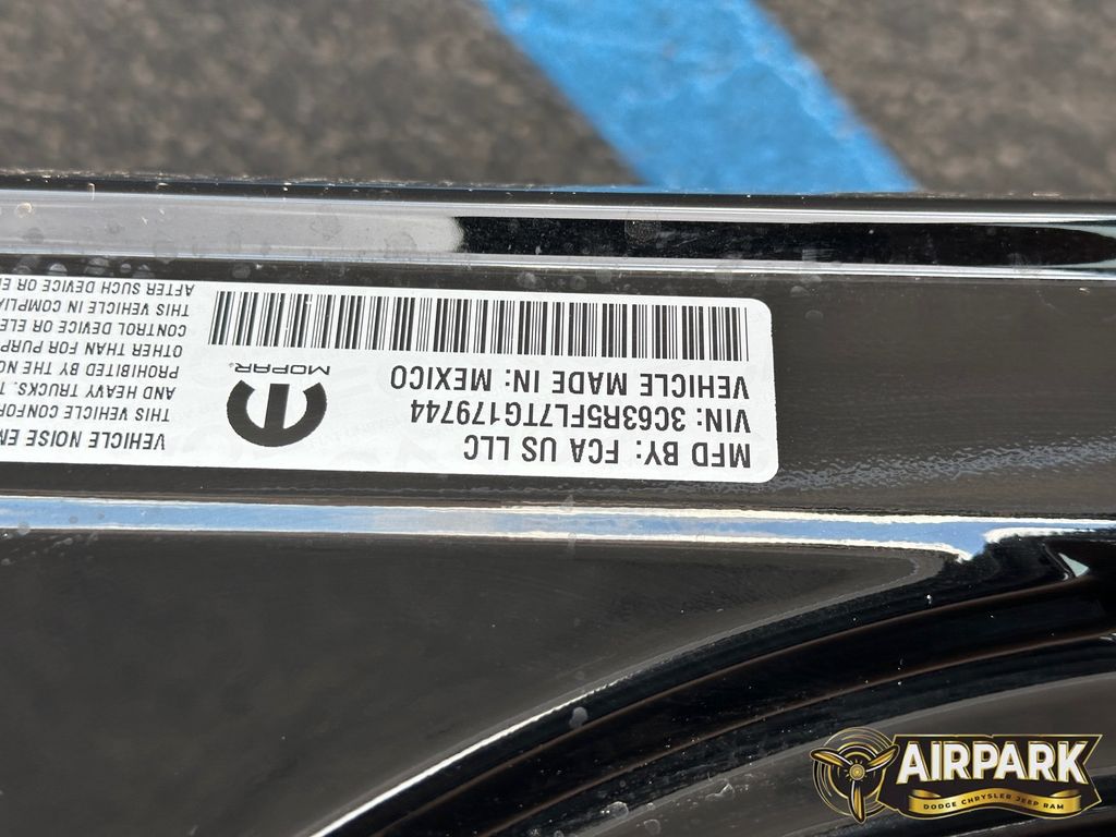New 2026 Diamond Black Crystal Pearlcoat Ram Laramie image 22