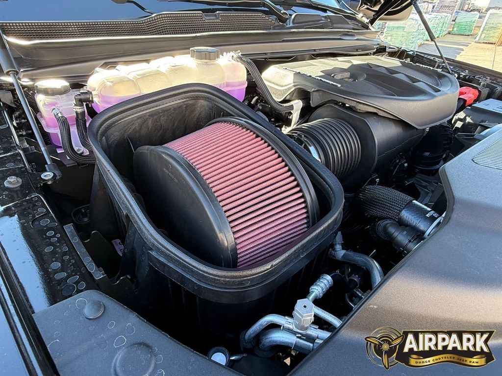 New 2026 Diamond Black Crystal Pearlcoat Ram RHO image 12