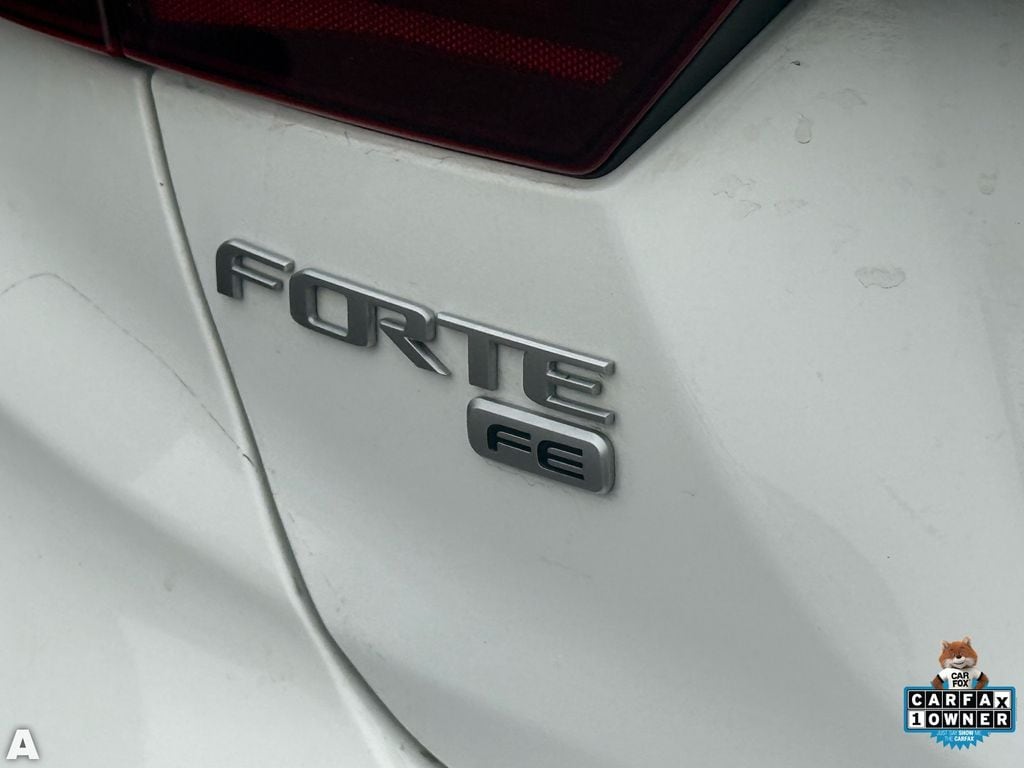 Used 2023 Clear White Kia LX image 11