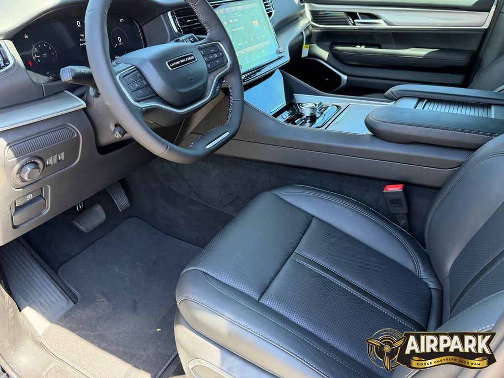 New 2026 High Gloss Black Jeep Limited image 18