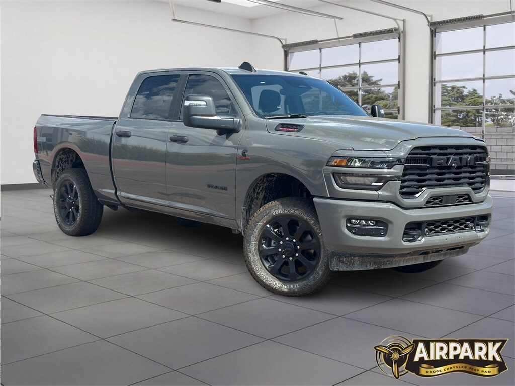 2026 Ram 3500 Big Horn photo 2