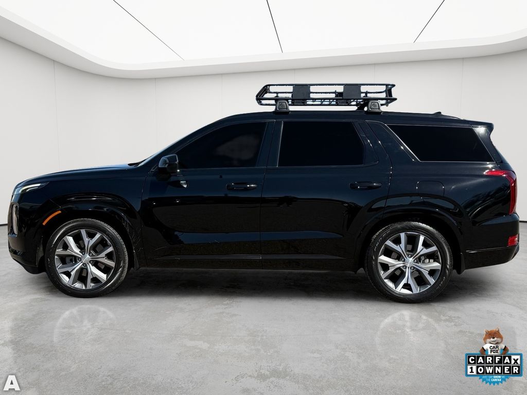 Used 2022 Abyss Black Pearl Hyundai Limited image 3