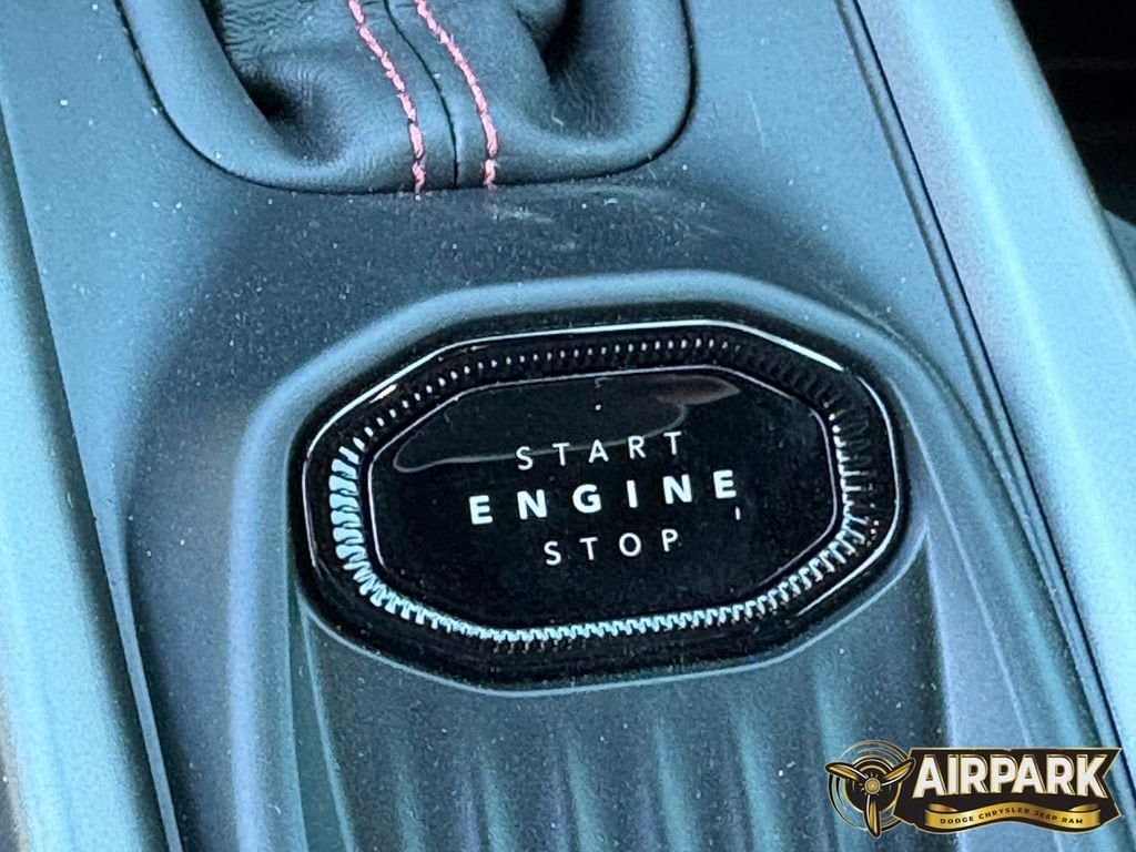 New 2026 Diamond Black Crystal Pearlcoat Dodge Scat Pack image 18