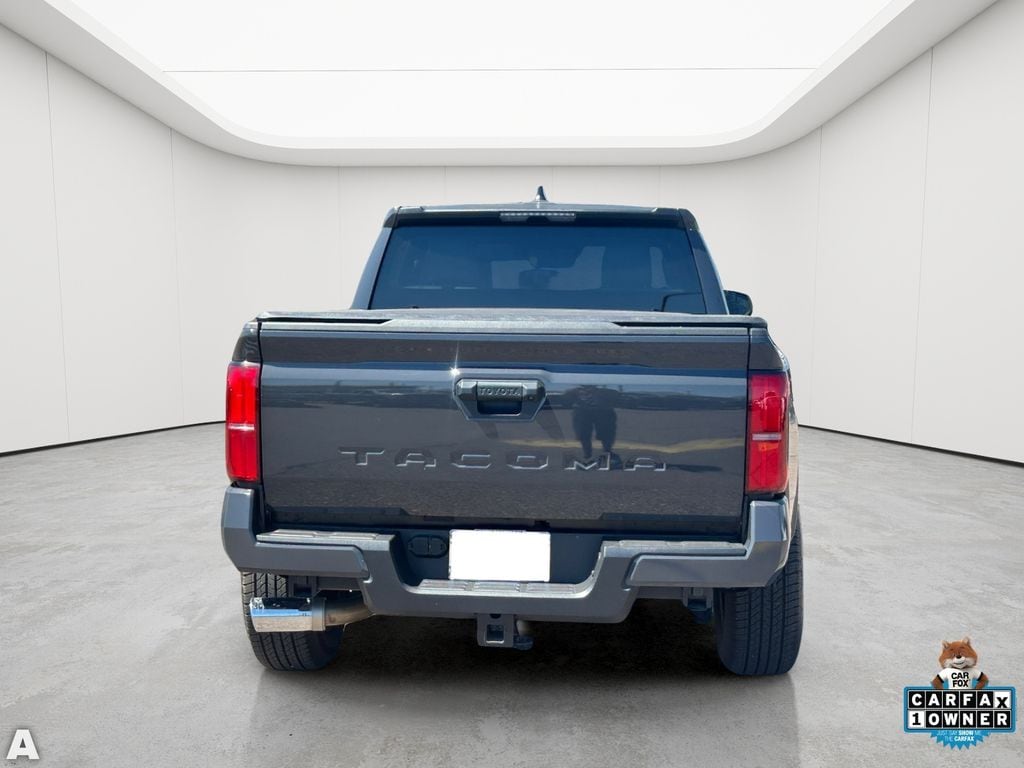 Used 2025 Underground Toyota SR5 image 9