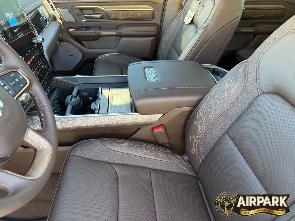 New 2026 Diamond Black Crystal Pearlcoat Ram Limited image 12