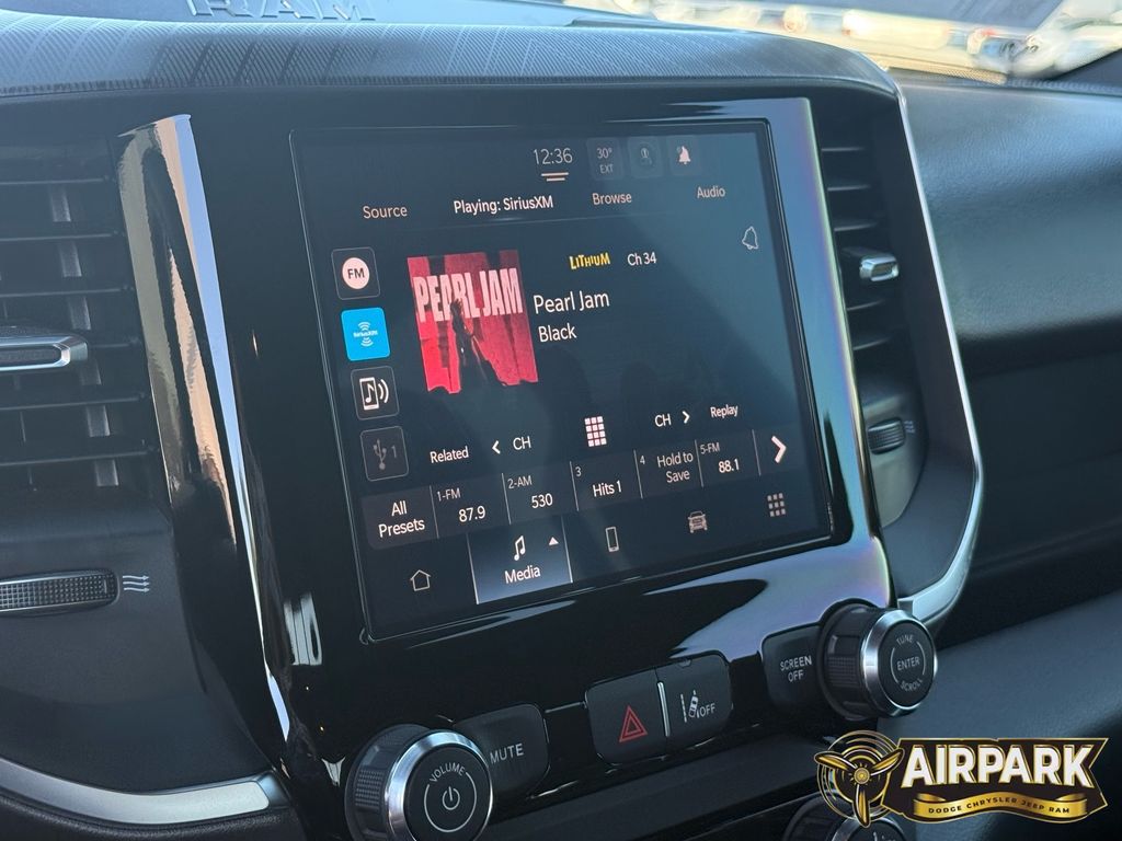 New 2026 Diamond Black Crystal Pearlcoat Ram Tradesman image 19