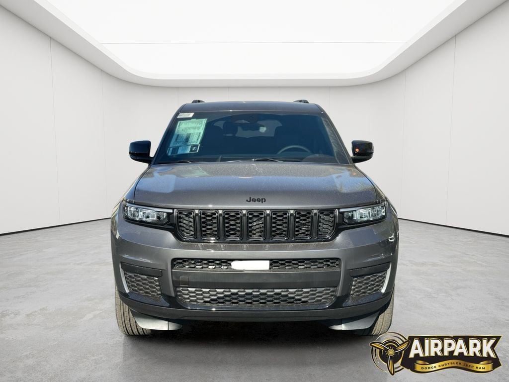 New 2025 Baltic Gray Jeep Laredo image 5