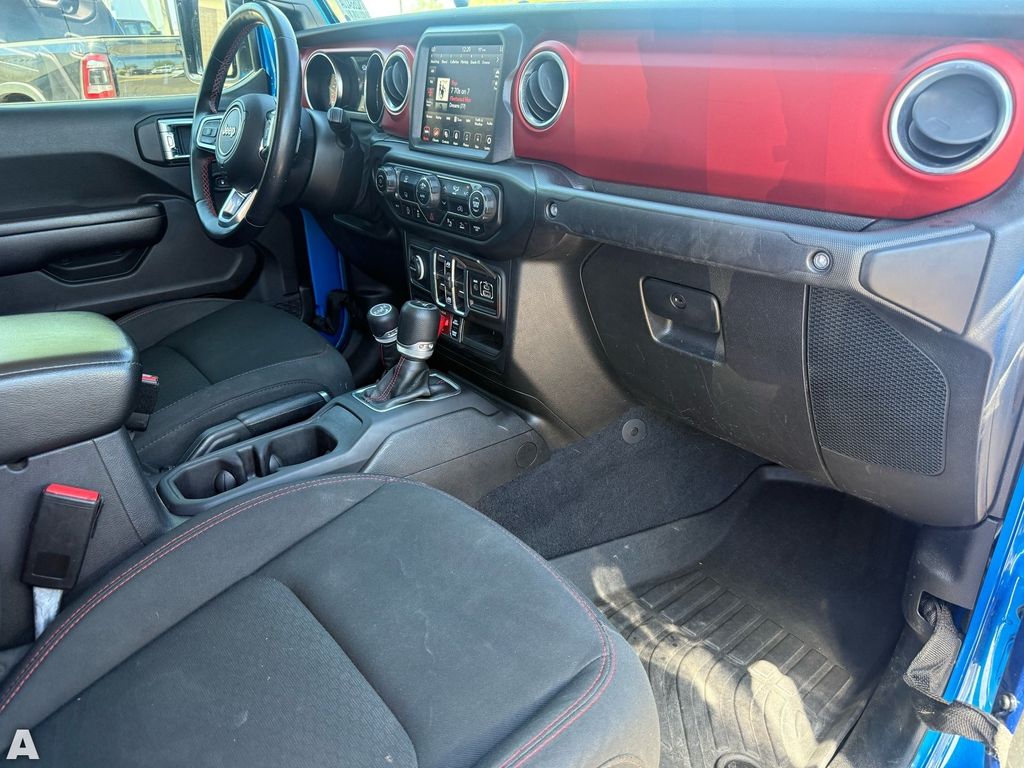 Used 2021 Hydro Blue Pearlcoat Jeep Rubicon image 29