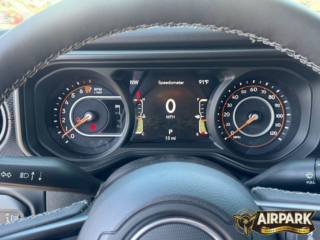 New 2025 Granite Crystal Jeep Rubicon image 17