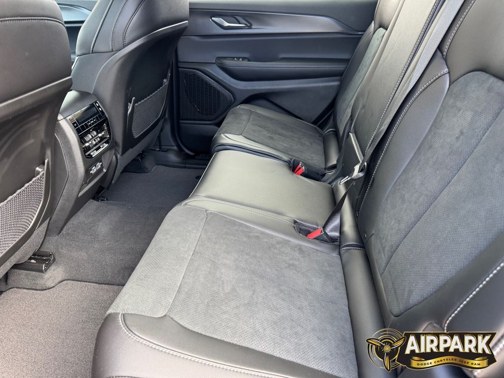 New 2025 Baltic Gray Jeep Laredo image 11