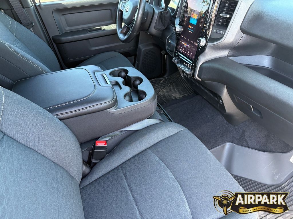 New 2026 Diamond Black Crystal Pearlcoat Ram Tradesman image 11