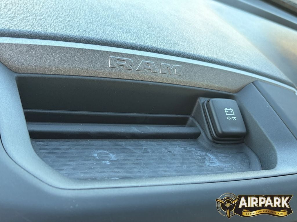 New 2026 Diamond Black Crystal Pearlcoat Ram Tradesman image 24