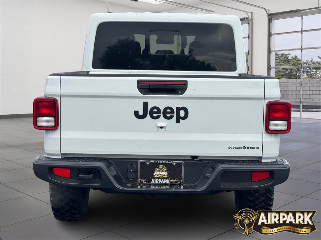 New 2025 Jeep Gladiator Sport Pickup