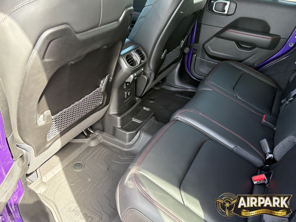 New 2026 Reign Jeep Rubicon image 13