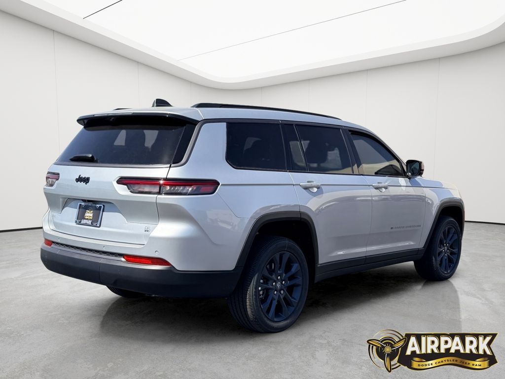 New 2026 Silver Zynith Jeep Limited image 4