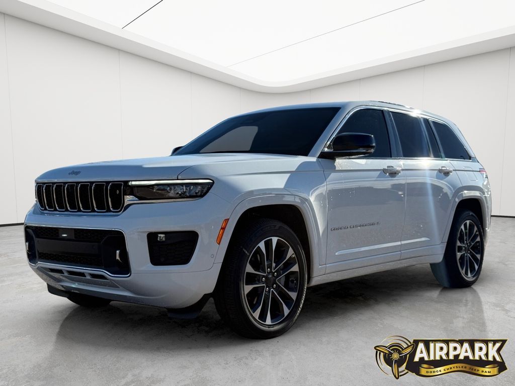 New 2025 Bright White Jeep Overland image 9