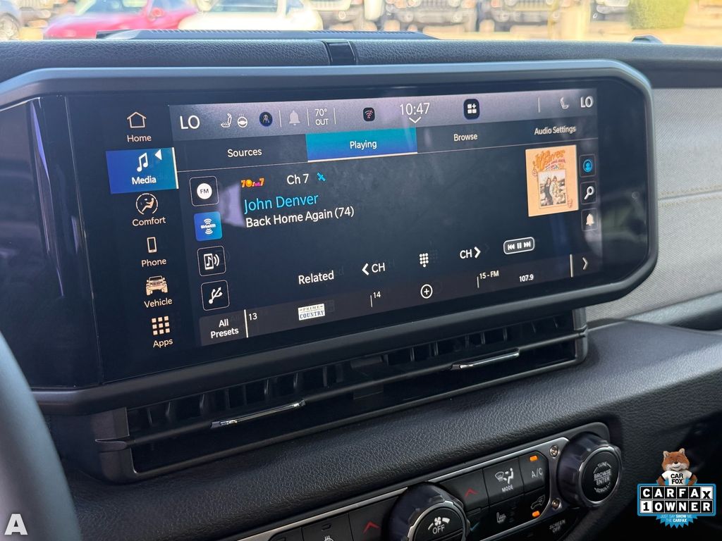 Used 2025 Hydro Blue Pearl Coat Jeep Sport S image 19