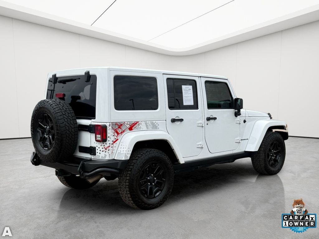 Used 2016 Bright White Clearcoat Jeep Unlimited Sahara image 7