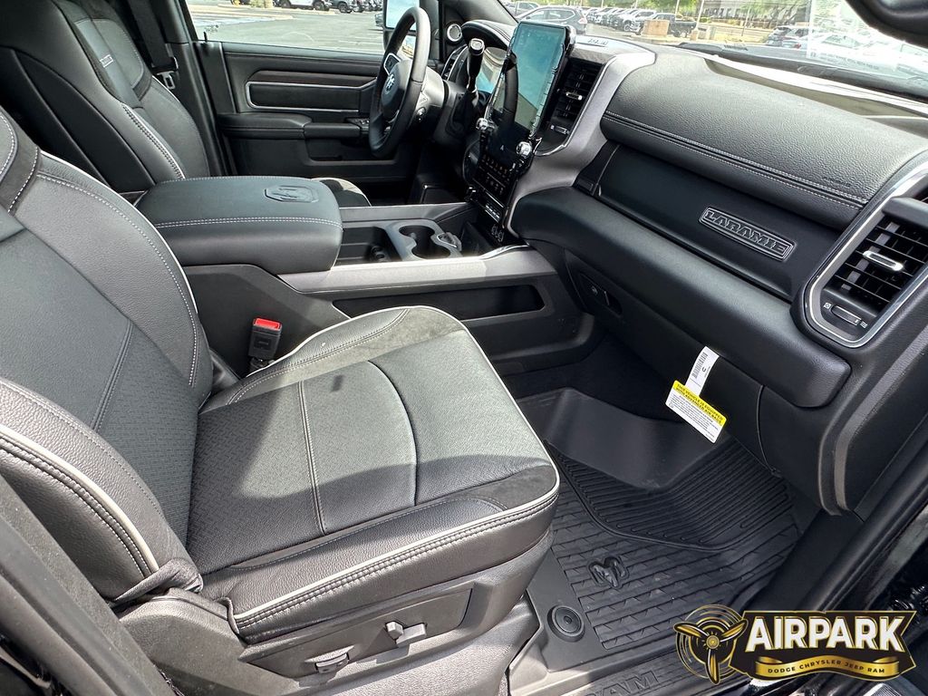 New 2026 Diamond Black Crystal Pearlcoat Ram Laramie image 12