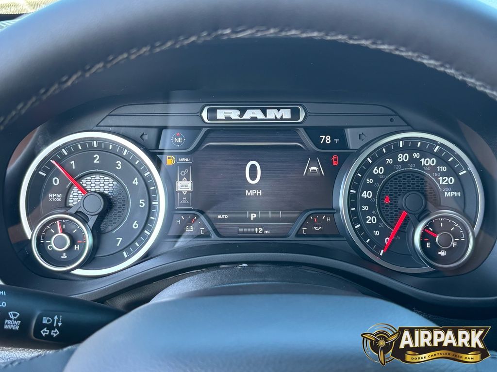 New 2026 Diamond Black Crystal Pearlcoat Ram Big Horn/Lone Star image 13