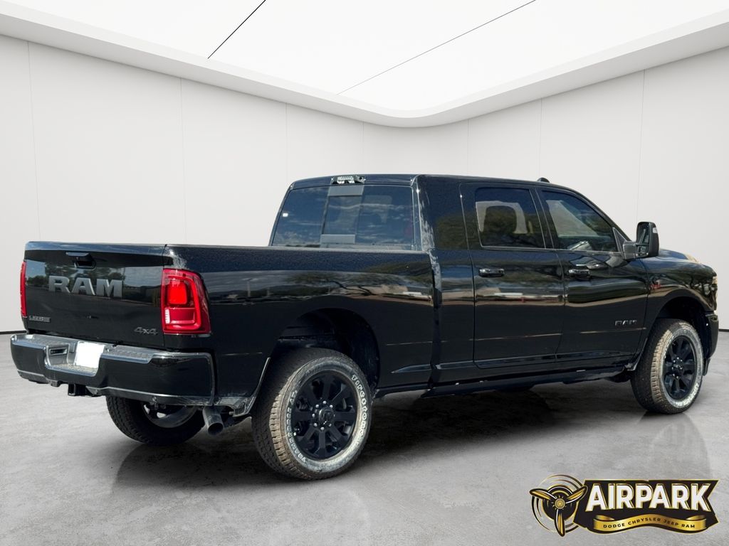 New 2026 Diamond Black Crystal Pearlcoat Ram Laramie image 6