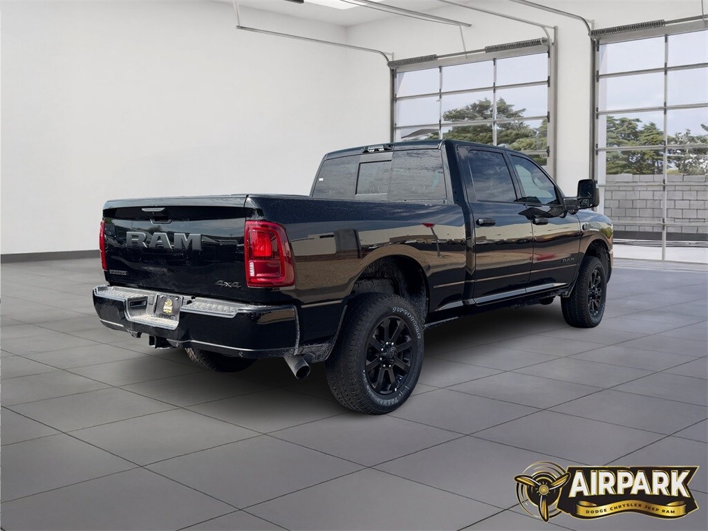 2026 Ram 2500 Big Horn photo 4