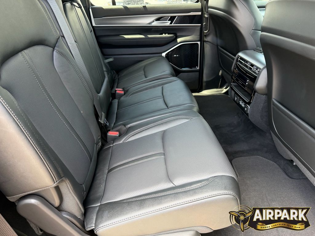 New 2026 High Gloss Black Jeep Limited image 16