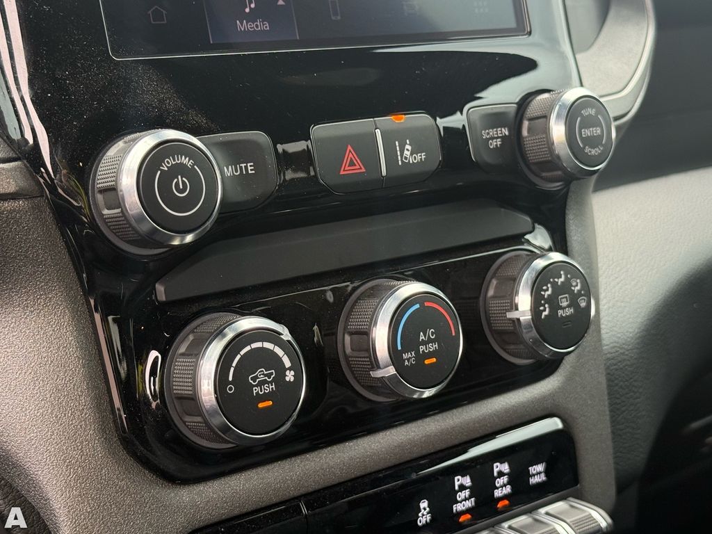 Used 2025 Diamond Black Crystal Pearlcoat Ram Tradesman image 22