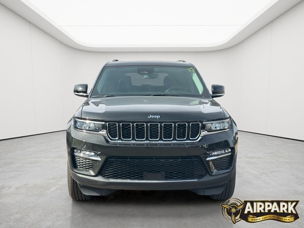 New 2023 Rocky Mountain Pearlcoat Jeep Base image 5