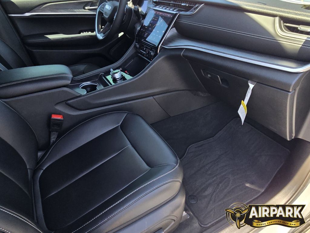 New 2025 Silver Zynith Jeep Limited image 12