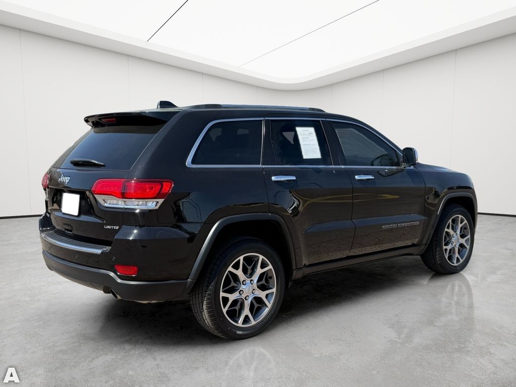 Used 2020 Diamond Black Crystal Pearlcoat Jeep Limited image 7