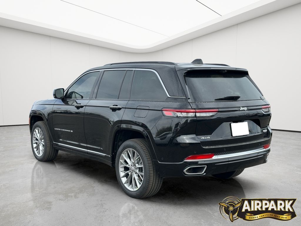 New 2025 Diamond Black Crystal Pearlcoat Jeep Summit image 7