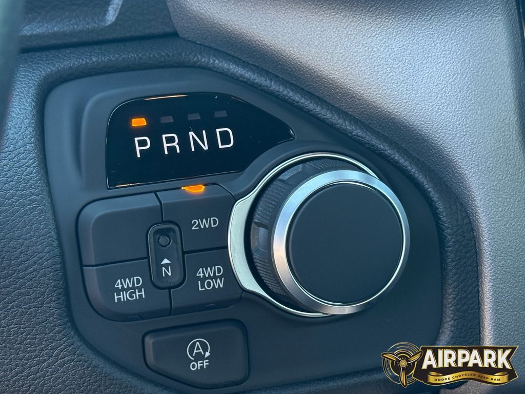 New 2026 Diamond Black Crystal Pearlcoat Ram Tradesman image 21