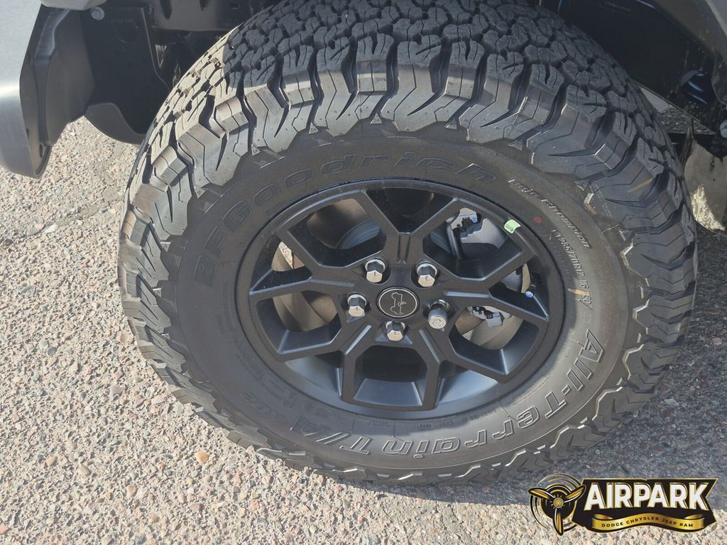 New 2026 Granite Crystal Jeep Sport image 10