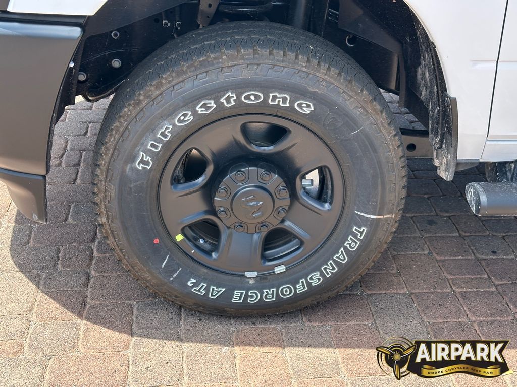 New 2025 Bright White Ram Tradesman image 10