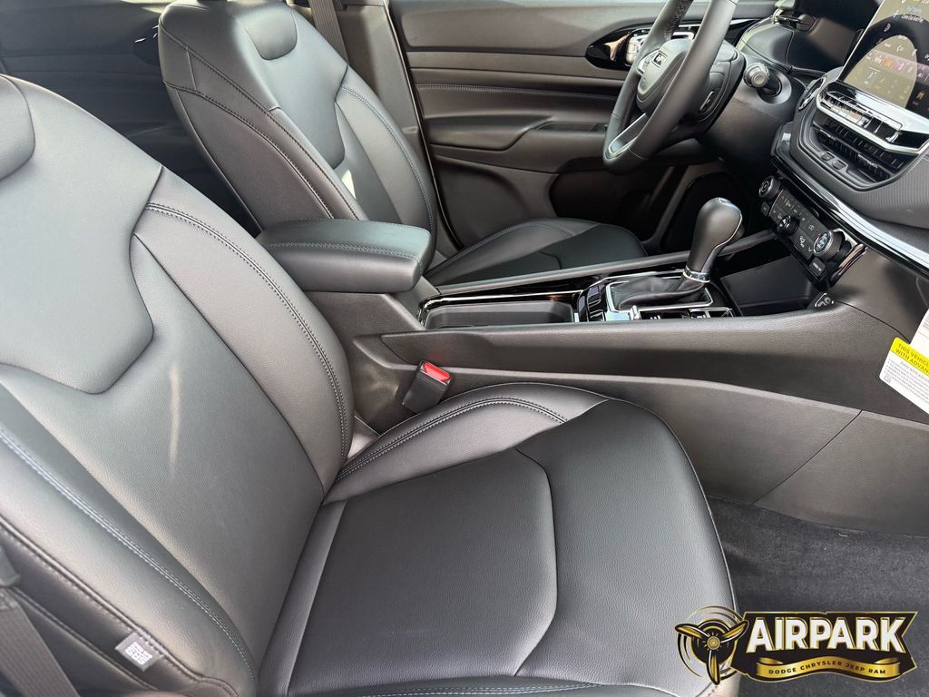 New 2026 Bright White Jeep Limited image 28